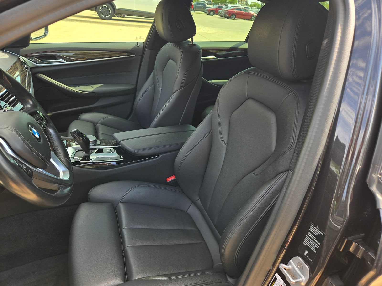Used 2020 BMW 530i w/ Premium Package RWD image 24