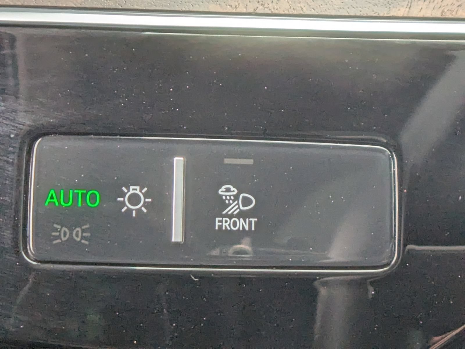Used 2019 Audi e-tron Prestige w/ Prestige Package AWD/4WD image 35