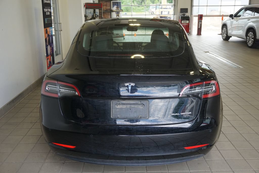 Used 2022 Tesla Model 3 Long Range AWD/4WD image 14