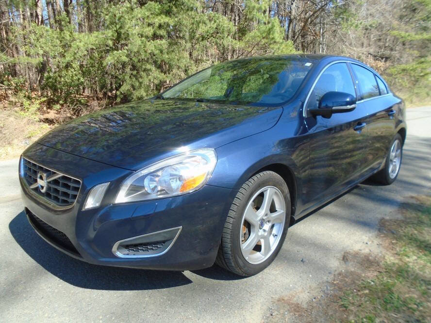 Used 2013 Volvo S60 T5 image 1