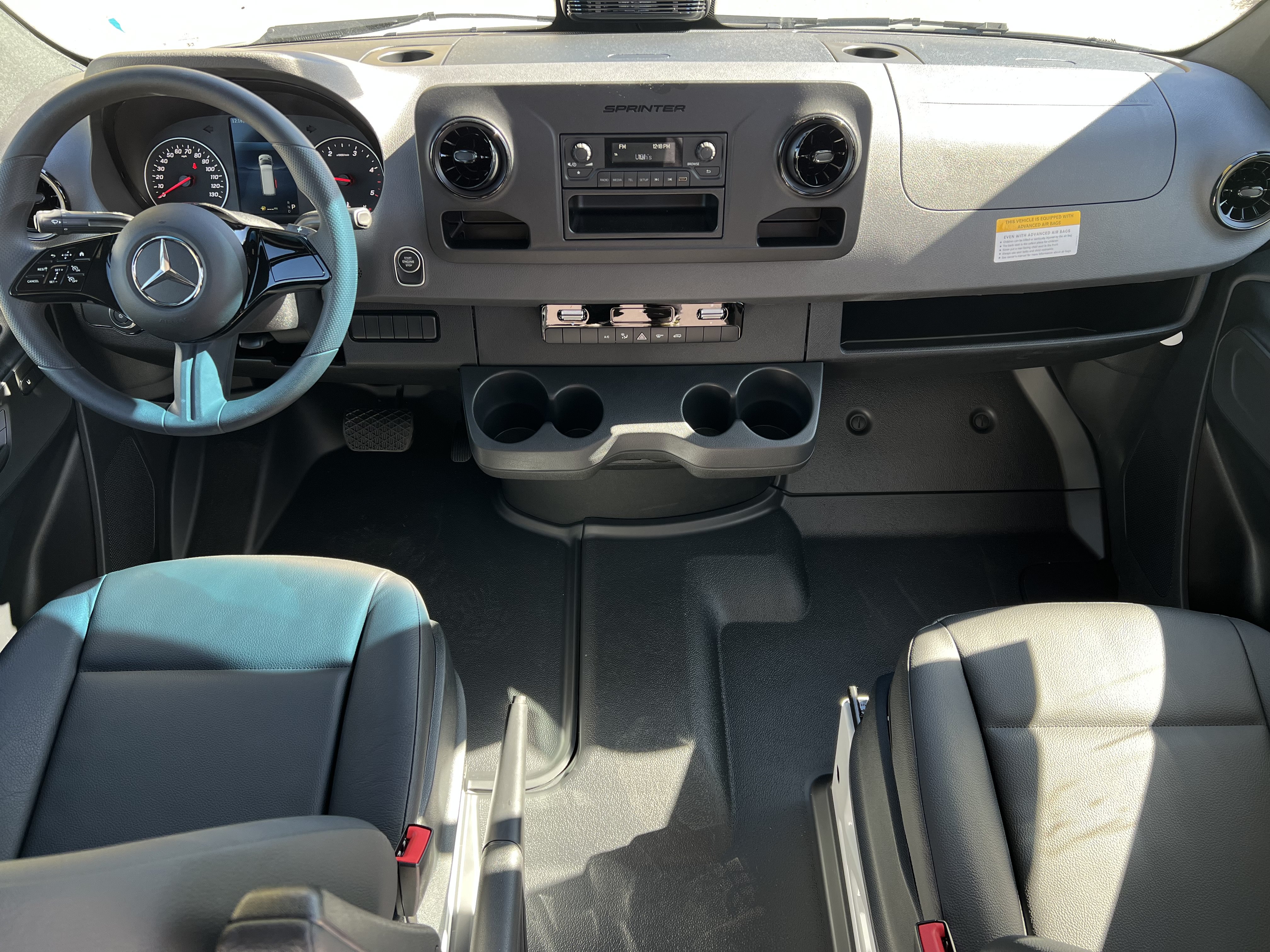 Used 2025 Mercedes-Benz Sprinter 2500 image 22