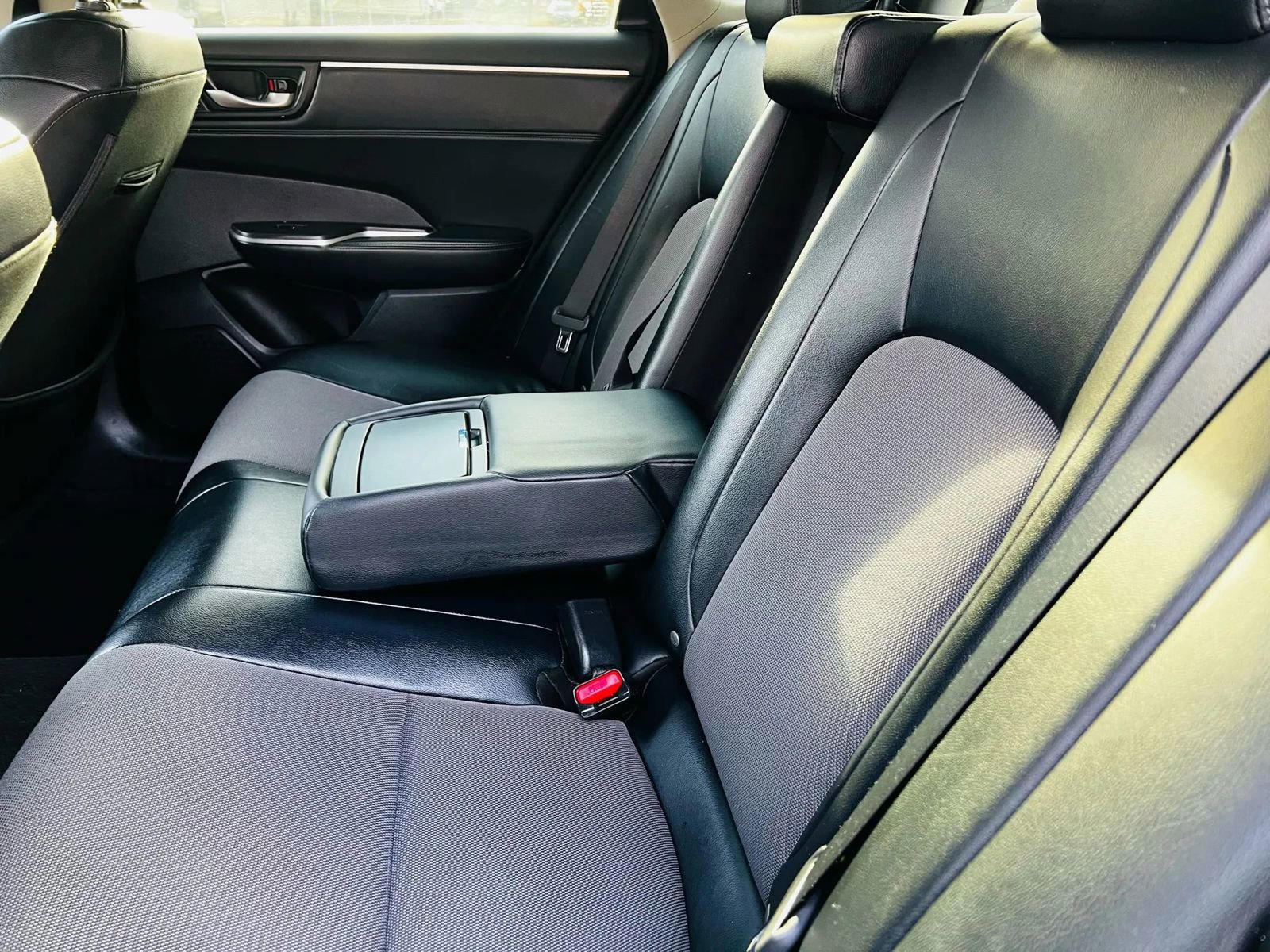 Used 2018 Honda Clarity Plug-In Hybrid image 24