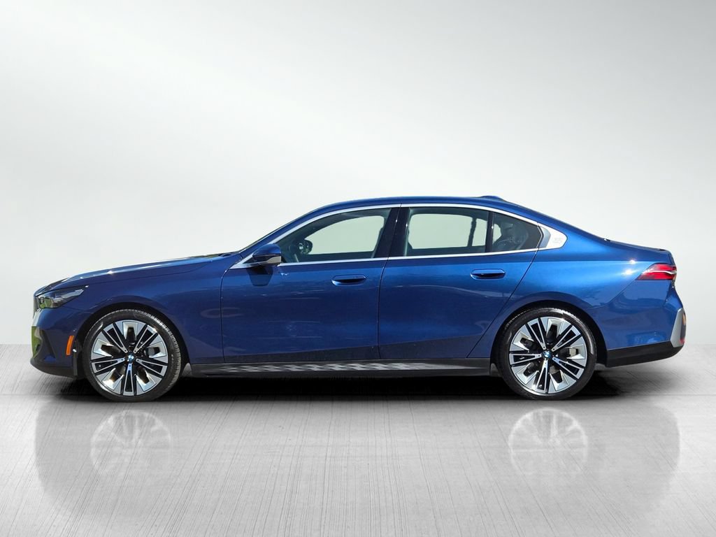 Used 2025 BMW 530i RWD image 7