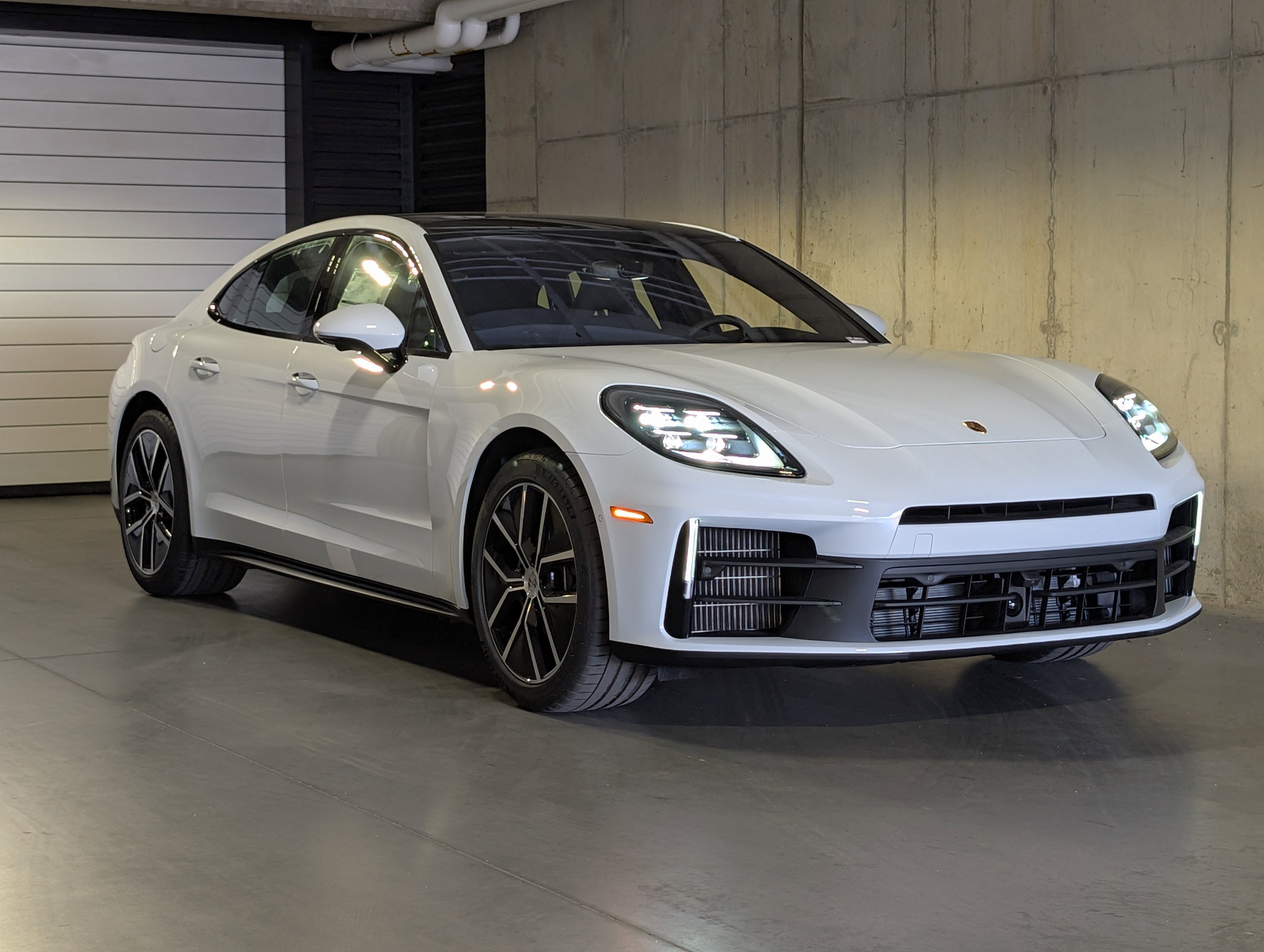 New 2026 Porsche Panamera image 11