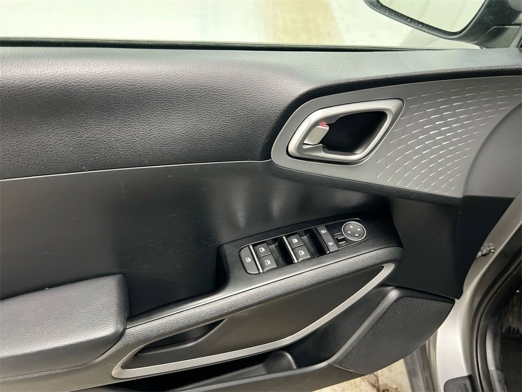 Used 2023 Kia Soul LX w/ Option Group 015 image 20