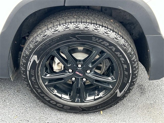 Used 2022 GMC Terrain AT4 w/ Infotainment Package II image 14