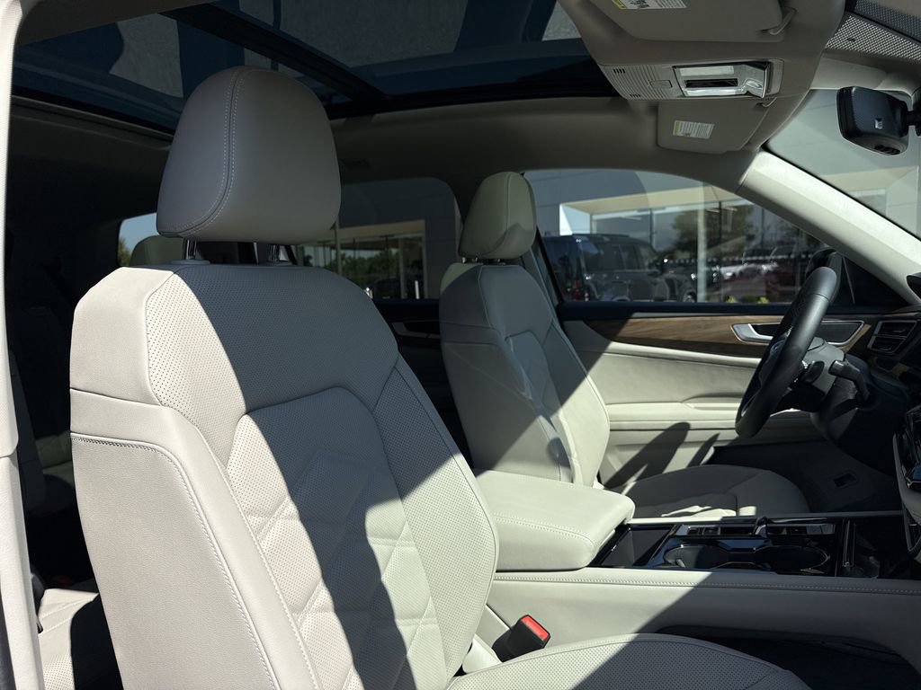 New 2026 Volkswagen Atlas SE image 22