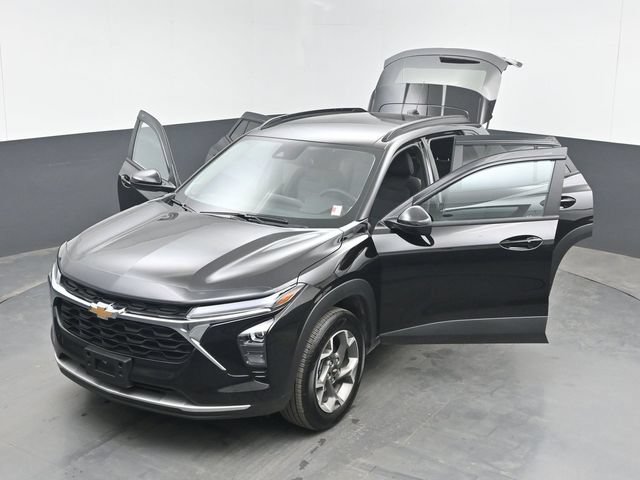 Used 2026 Chevrolet Trax LT w/ Driver Confidence Package FWD image 49
