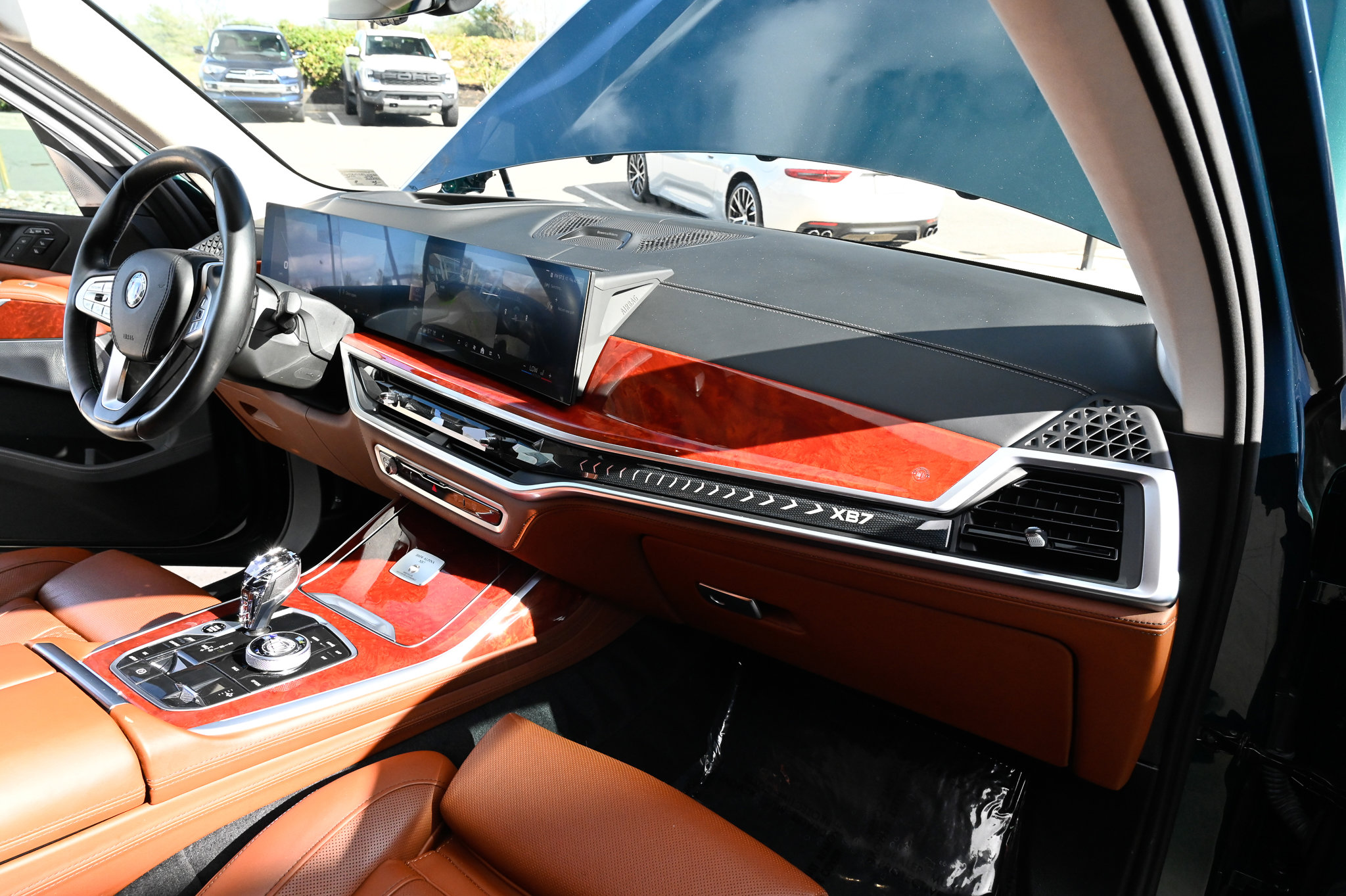 Used 2024 BMW ALPINA XB7 image 54