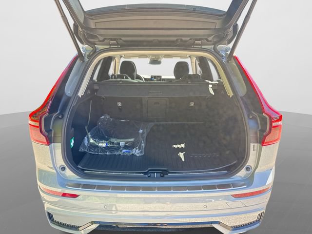 New 2027 Volvo XC60 B5 Plus AWD/4WD image 21