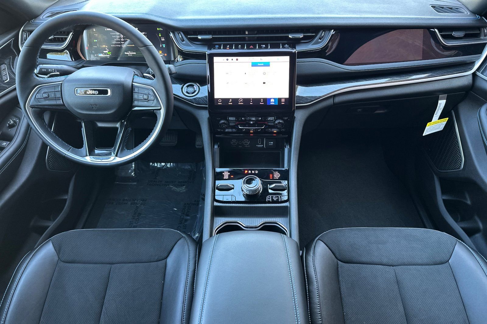 New 2023 Jeep Grand Cherokee Trailhawk w/ Advanced Protech Group II image 12