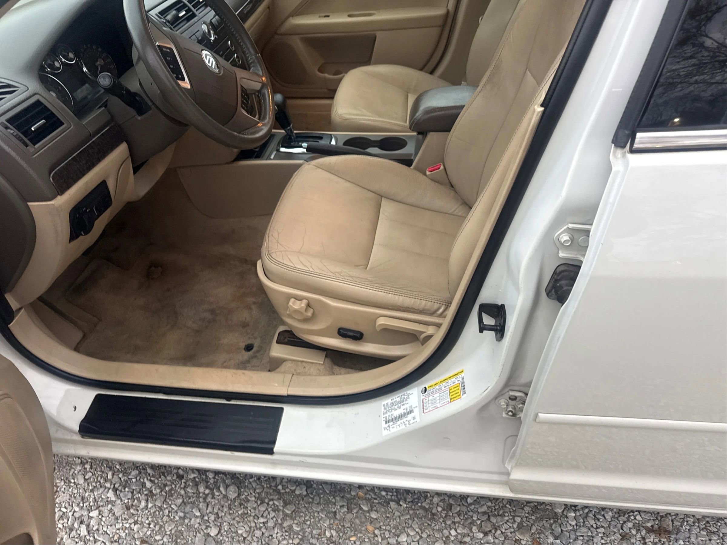 Used 2008 Mercury Milan Premier image 10