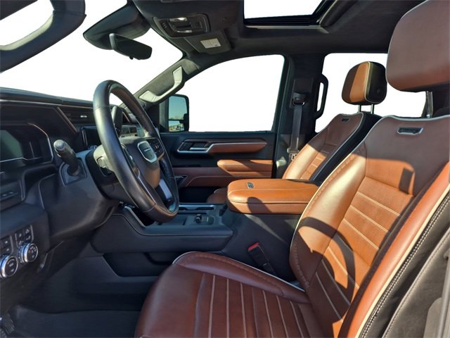 Used 2024 GMC Sierra 2500 Denali Ultimate image 9