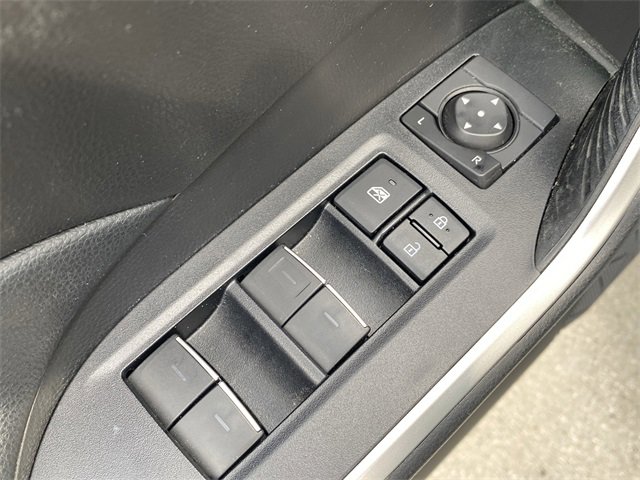 Used 2022 Toyota RAV4 XLE Premium image 23