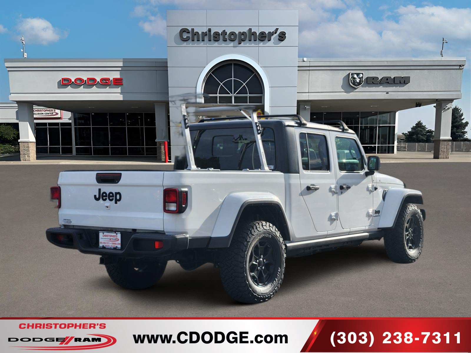 Used 2021 Jeep Gladiator Sport AWD/4WD image 3