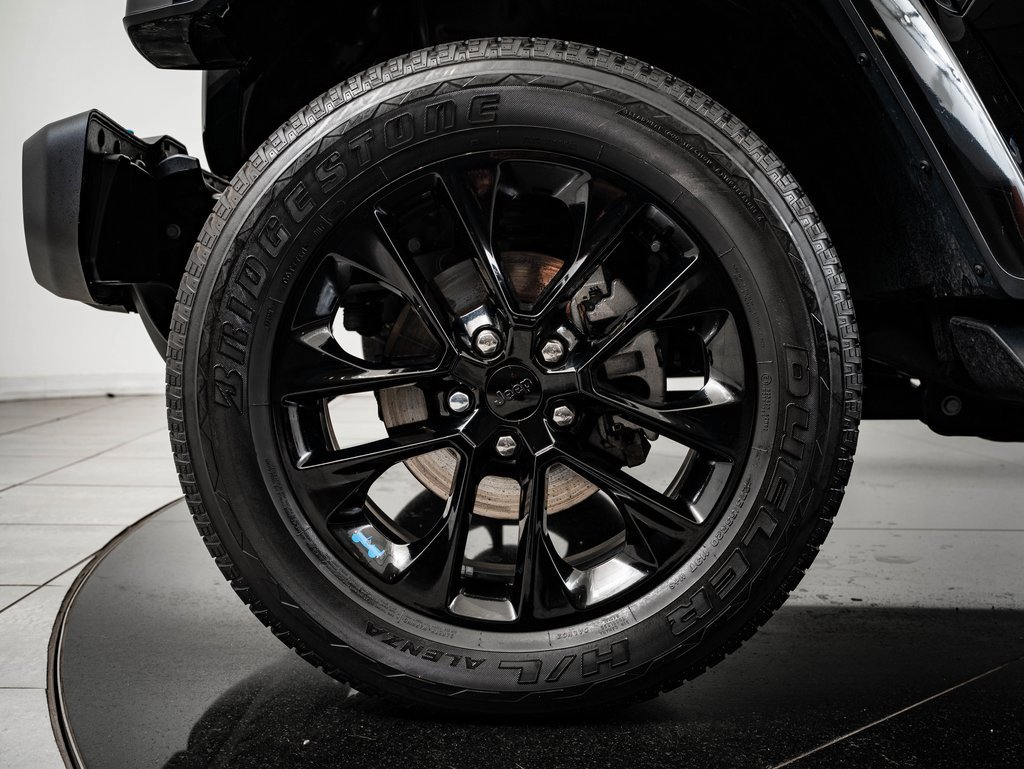 Used 2023 Jeep Wrangler Unlimited Sahara w/ Cold Weather Group image 13