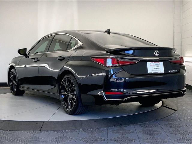 Used 2025 Lexus ES 300h F Sport w/ Technology Package FWD image 3