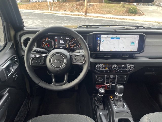 Used 2025 Jeep Gladiator Willys image 14