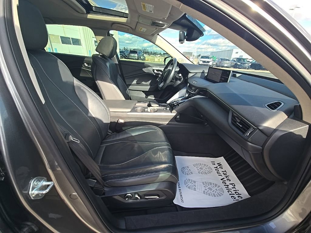 Used 2024 Acura TLX w/ Technology Package image 32