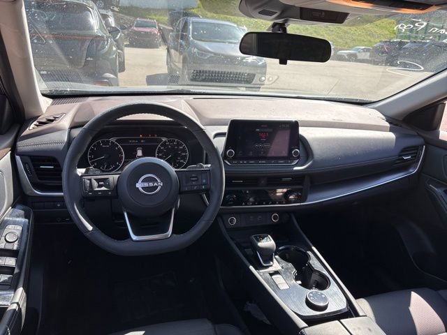Certified 2023 Nissan Rogue SV w/ SV Premium B Package AWD/4WD image 11