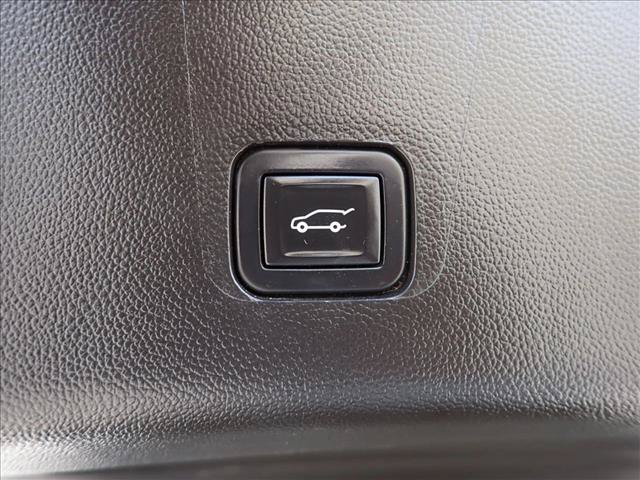 Used 2020 Chevrolet Traverse RS AWD/4WD image 8