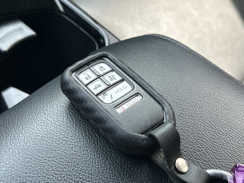 Used 2018 Honda Clarity Touring image 29
