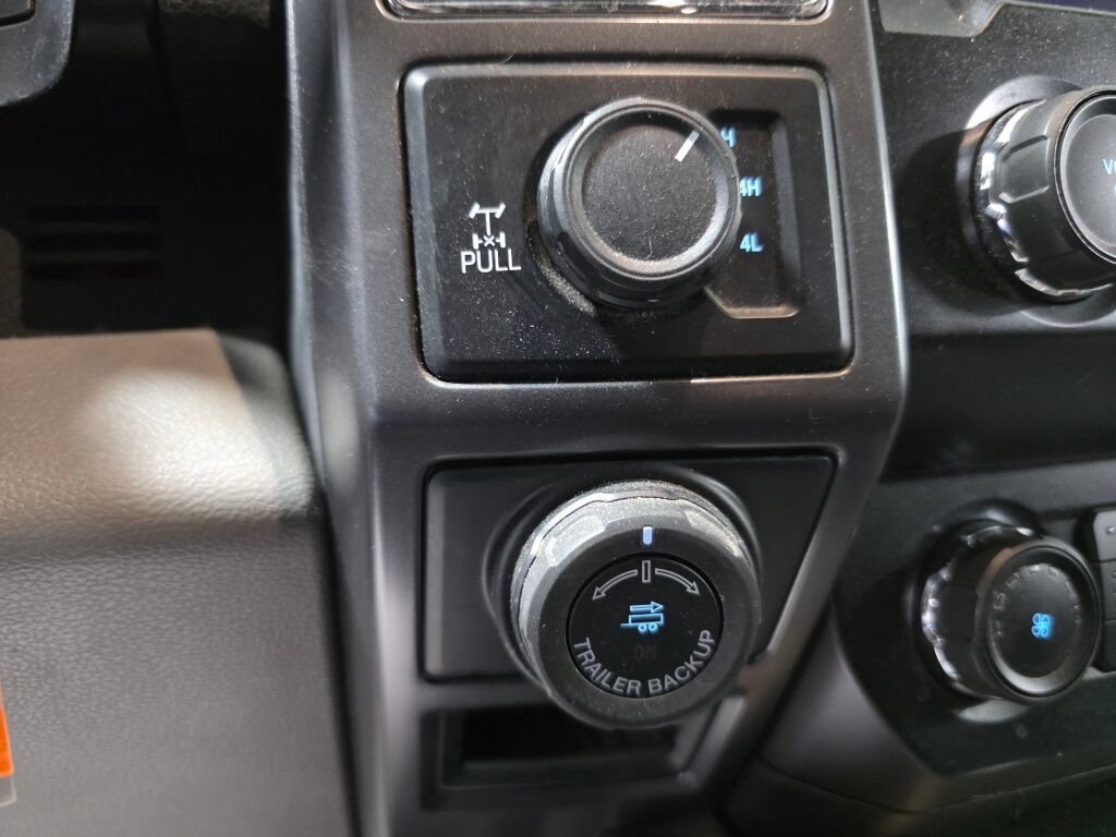 Used 2019 Ford F150 XLT w/ Equipment Group 302A Luxury AWD/4WD image 14