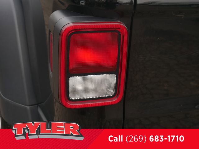 Used 2020 Jeep Gladiator Sport w/ Quick Order Package 24S AWD/4WD image 14