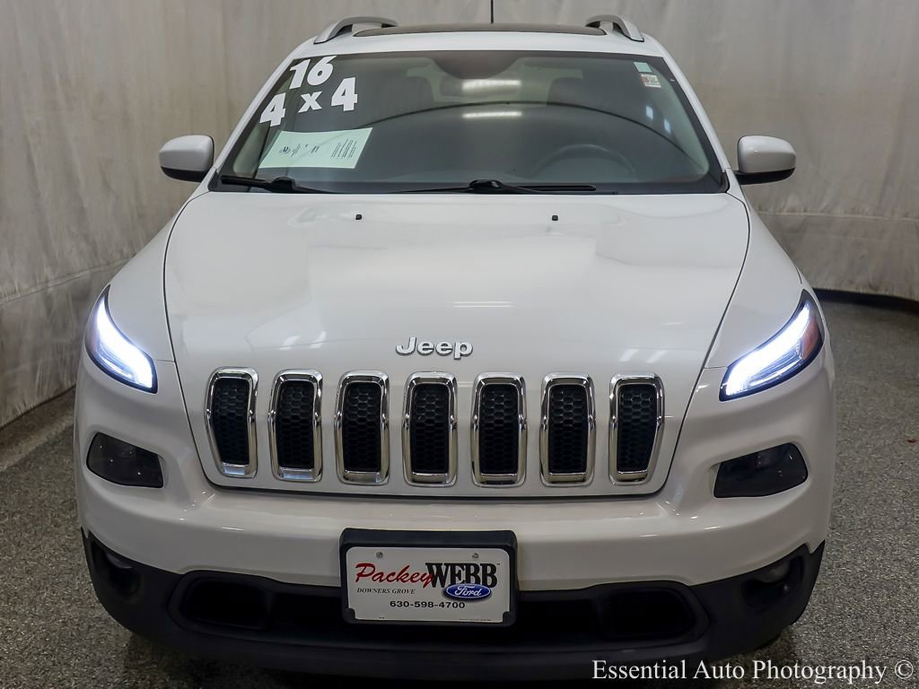 Used 2016 Jeep Cherokee Latitude w/ Comfort/Convenience Group AWD/4WD image 6