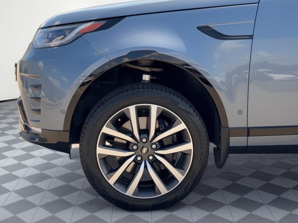 Used 2023 Land Rover Discovery S R-Dynamic AWD/4WD image 13