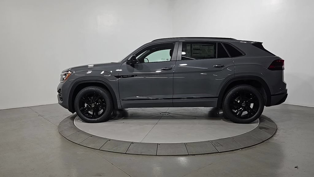 New 2026 Volkswagen Atlas Cross Sport SEL R-Line AWD/4WD image 2