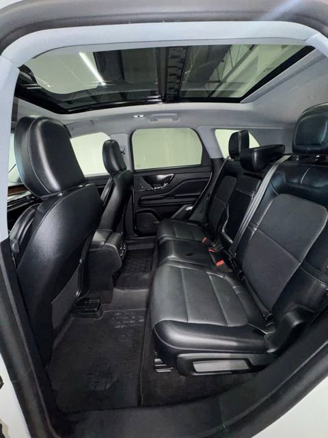 Used 2022 Lincoln Corsair Reserve w/ Equipment Group 201A image 12