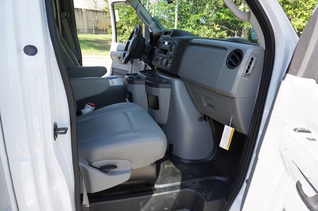 New 2027 Ford E-450 and Econoline 450 Super Duty w/ Power Equipment Group image 3