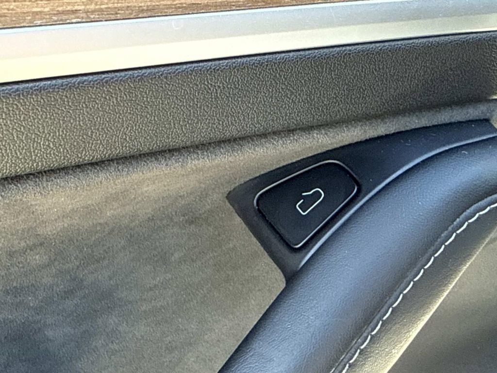 Used 2022 Tesla Model 3 Long Range image 23