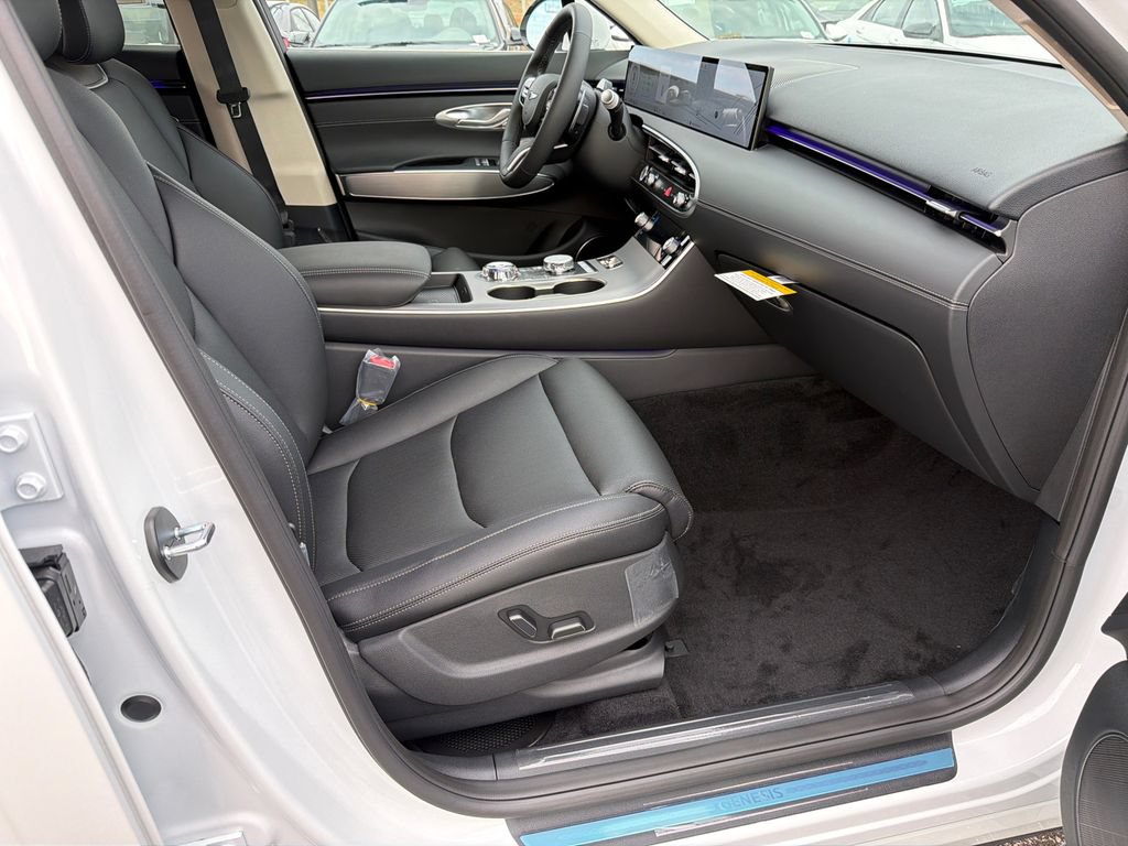 New 2026 Genesis GV70 2.5T Select AWD/4WD image 13