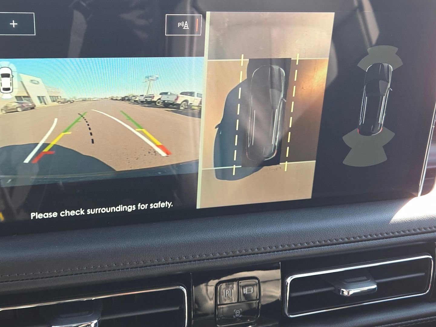 Used 2023 Lincoln Nautilus Reserve w/ Equipment Group 201A AWD/4WD image 8