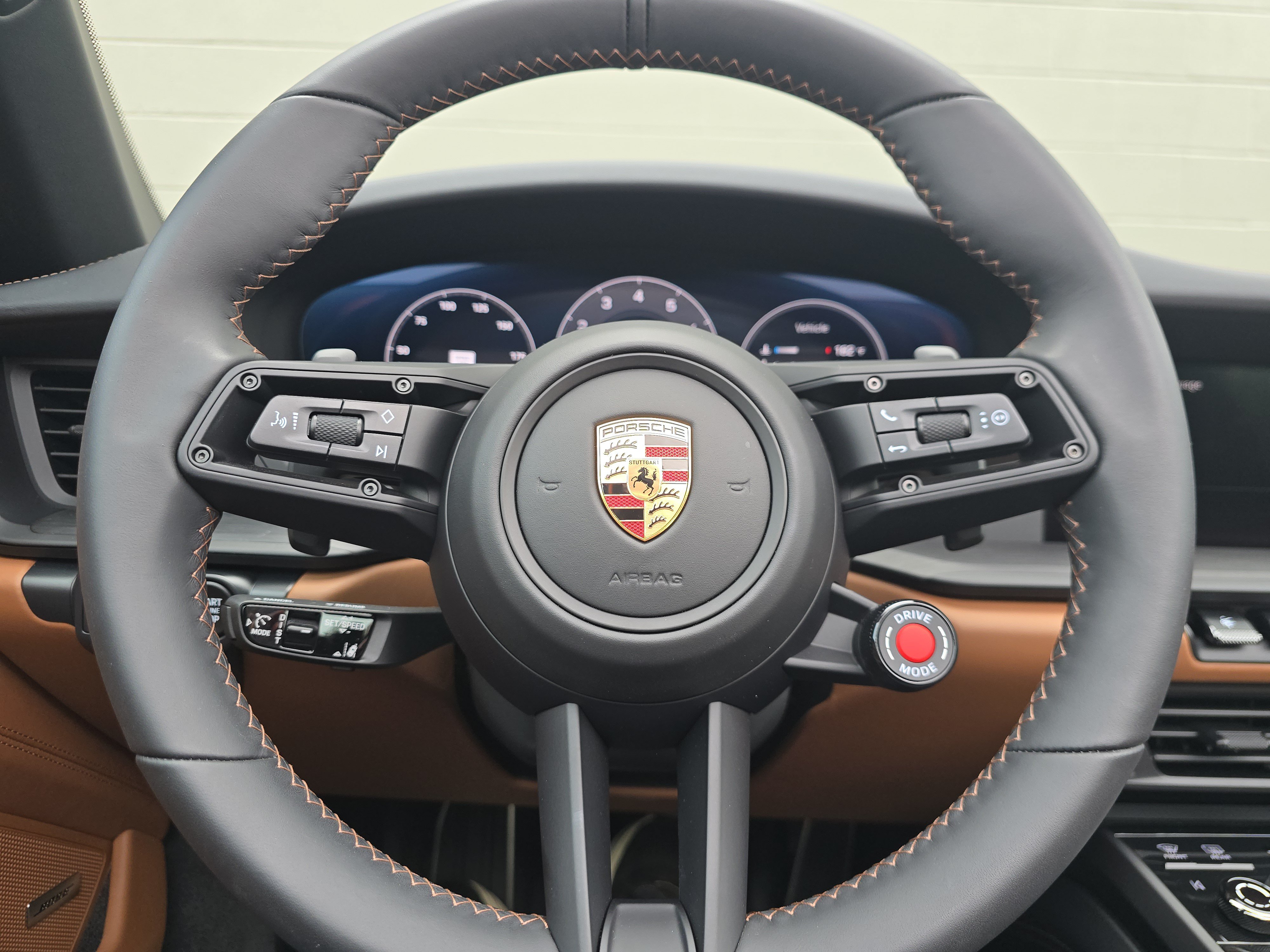 Certified 2025 Porsche 911 Targa 4 GTS AWD/4WD image 23