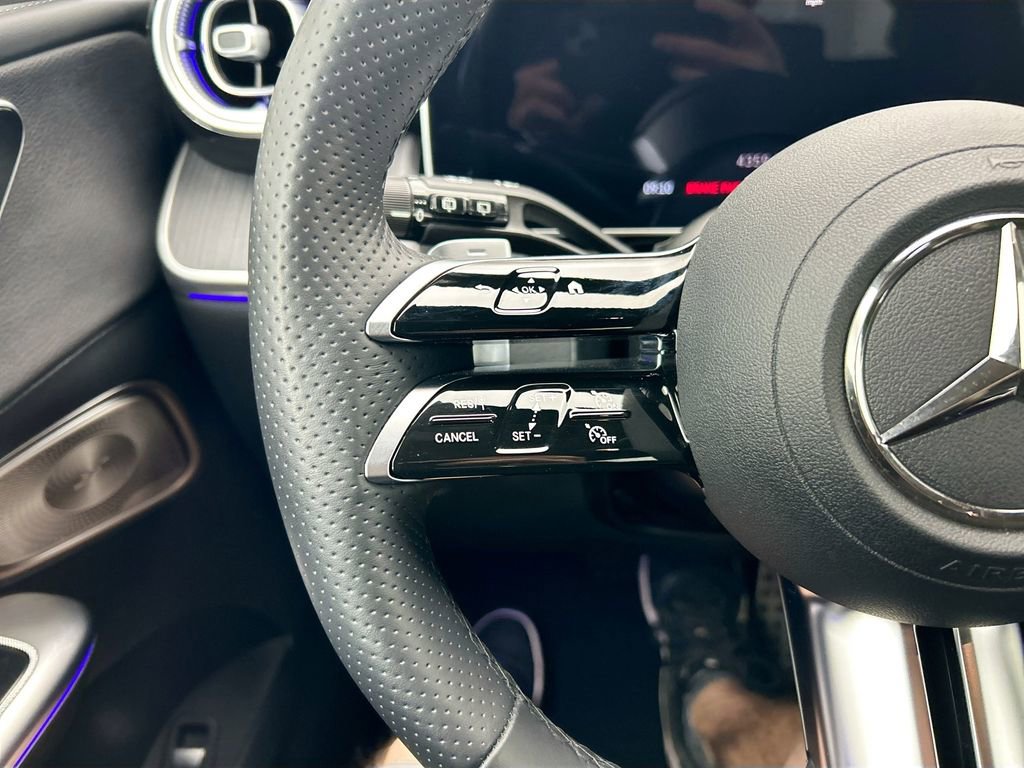 Certified 2025 Mercedes-Benz GLC 300 image 11