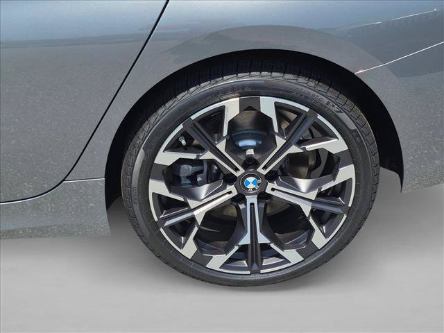 New 2026 BMW 330i xDrive Sedan w/ Convenience Package AWD/4WD image 9
