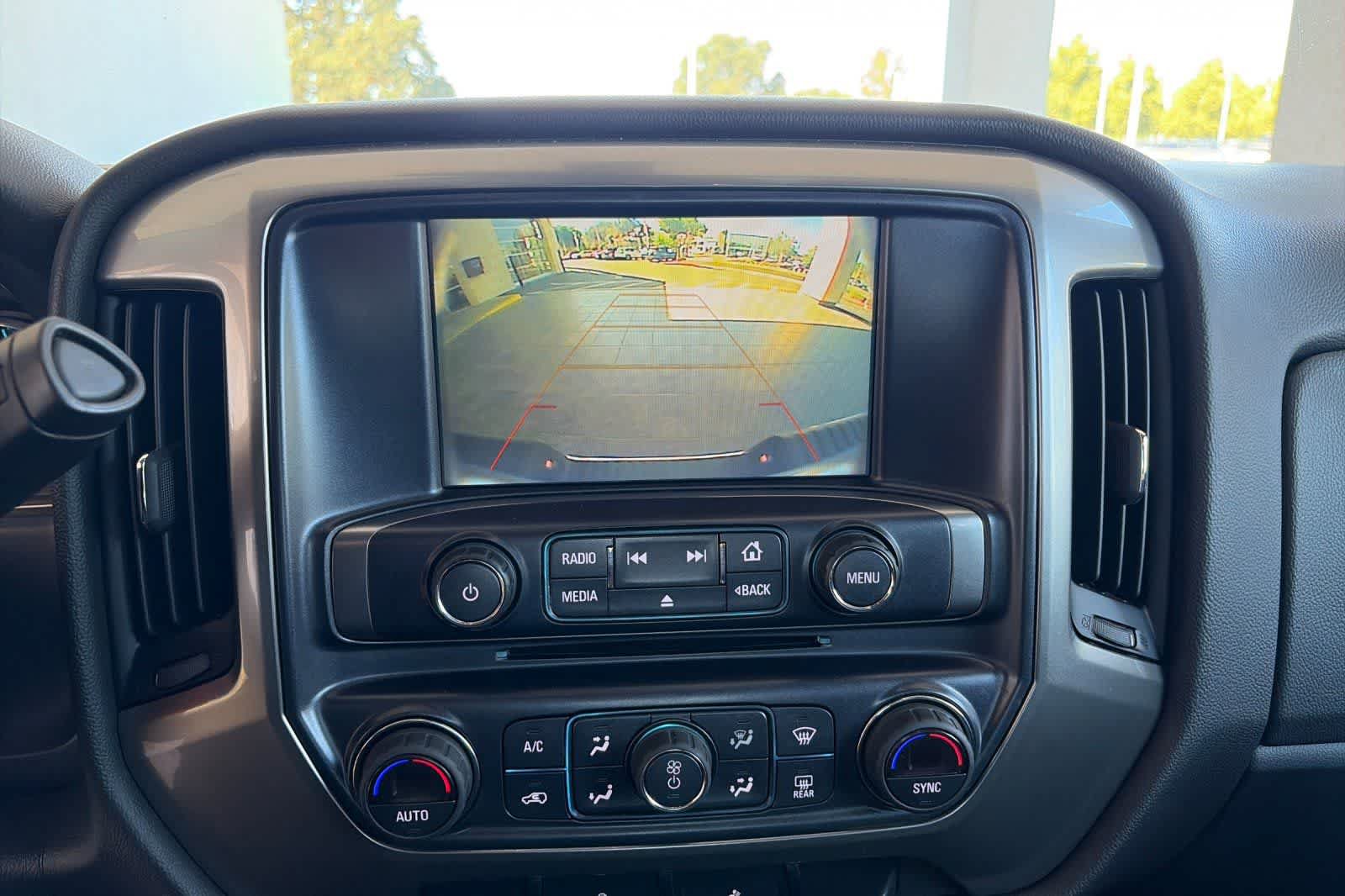 Used 2018 Chevrolet Silverado 1500 LT w/ All Star Edition RWD image 19