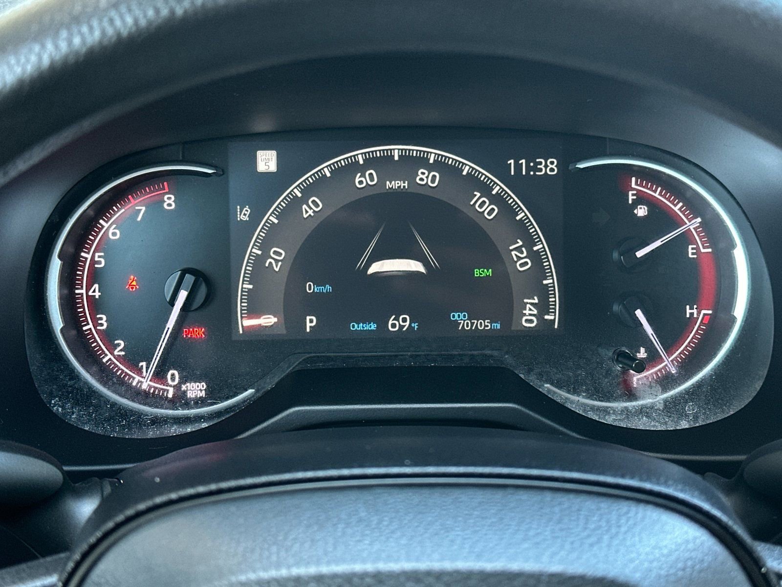 Used 2024 Toyota RAV4 LE AWD/4WD image 21