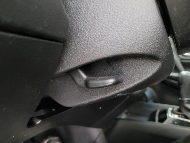 Used 2018 Nissan Rogue S image 35