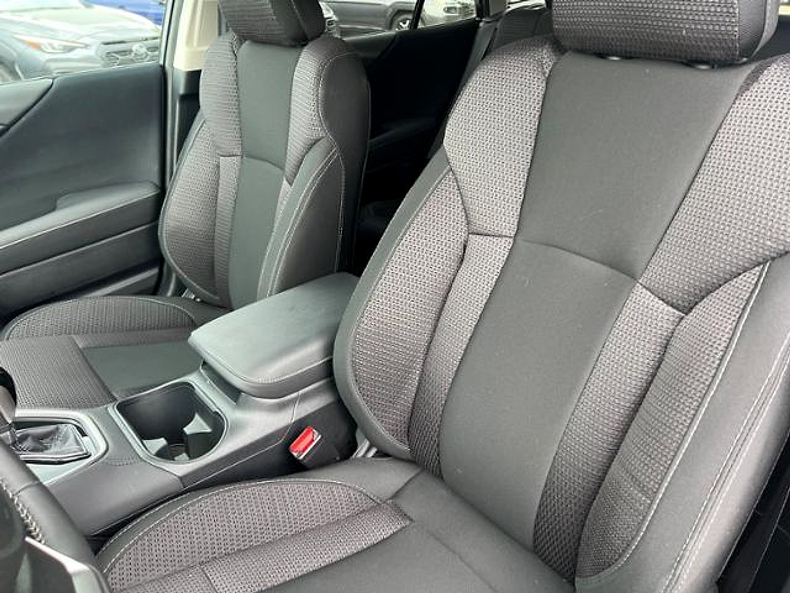 Certified 2025 Subaru Outback Premium AWD/4WD image 18