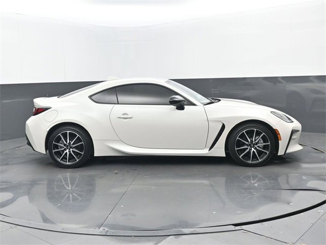 Used 2024 Toyota GR86 image 2