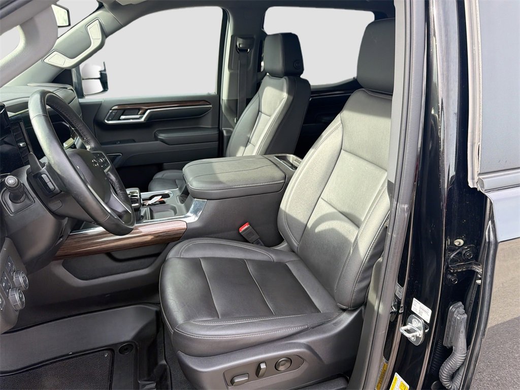 Used 2023 Chevrolet Silverado 1500 RST w/ Convenience Package II image 18