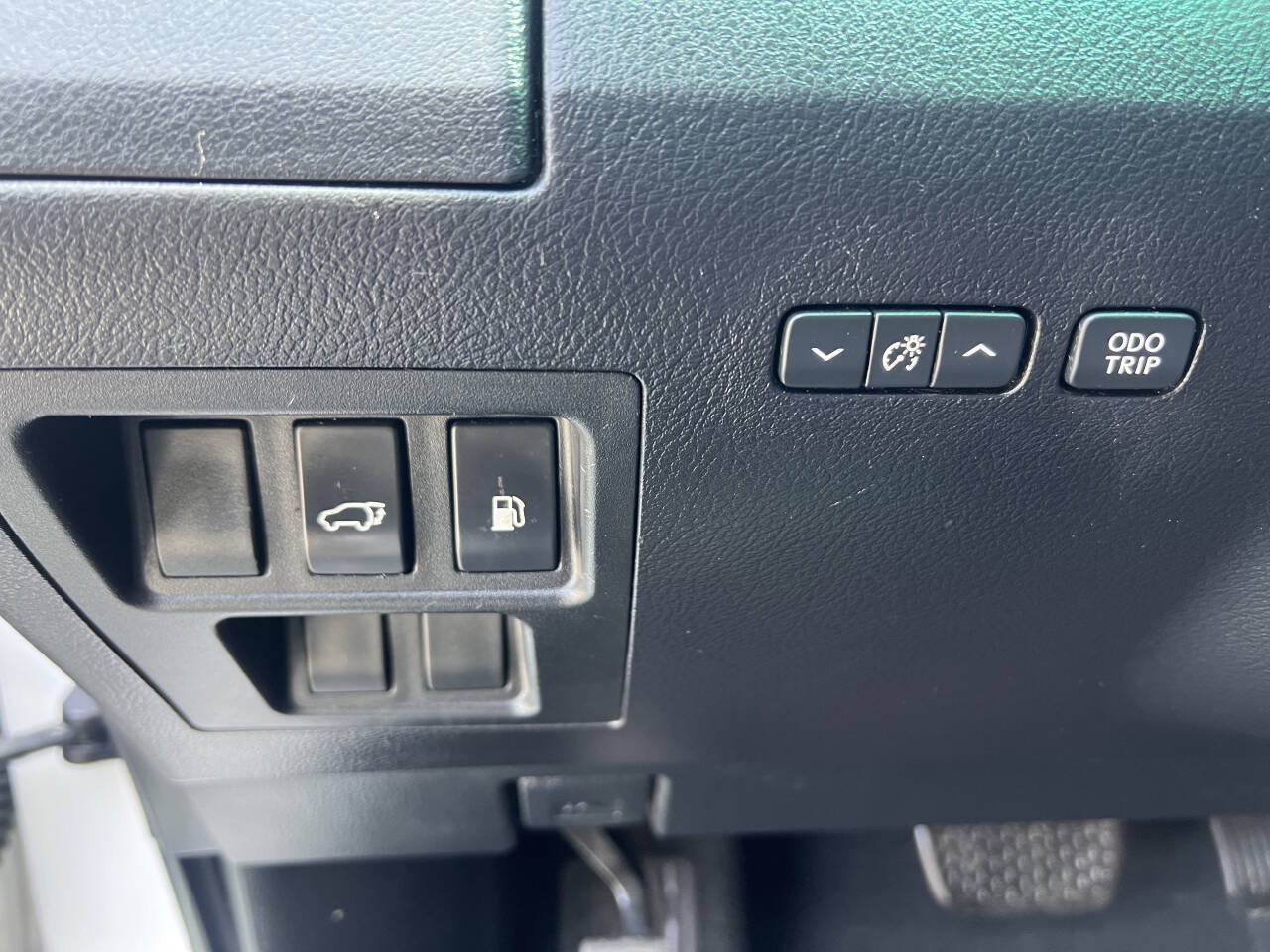 Used 2011 Lexus RX 350 AWD w/ Premium Pkg image 11