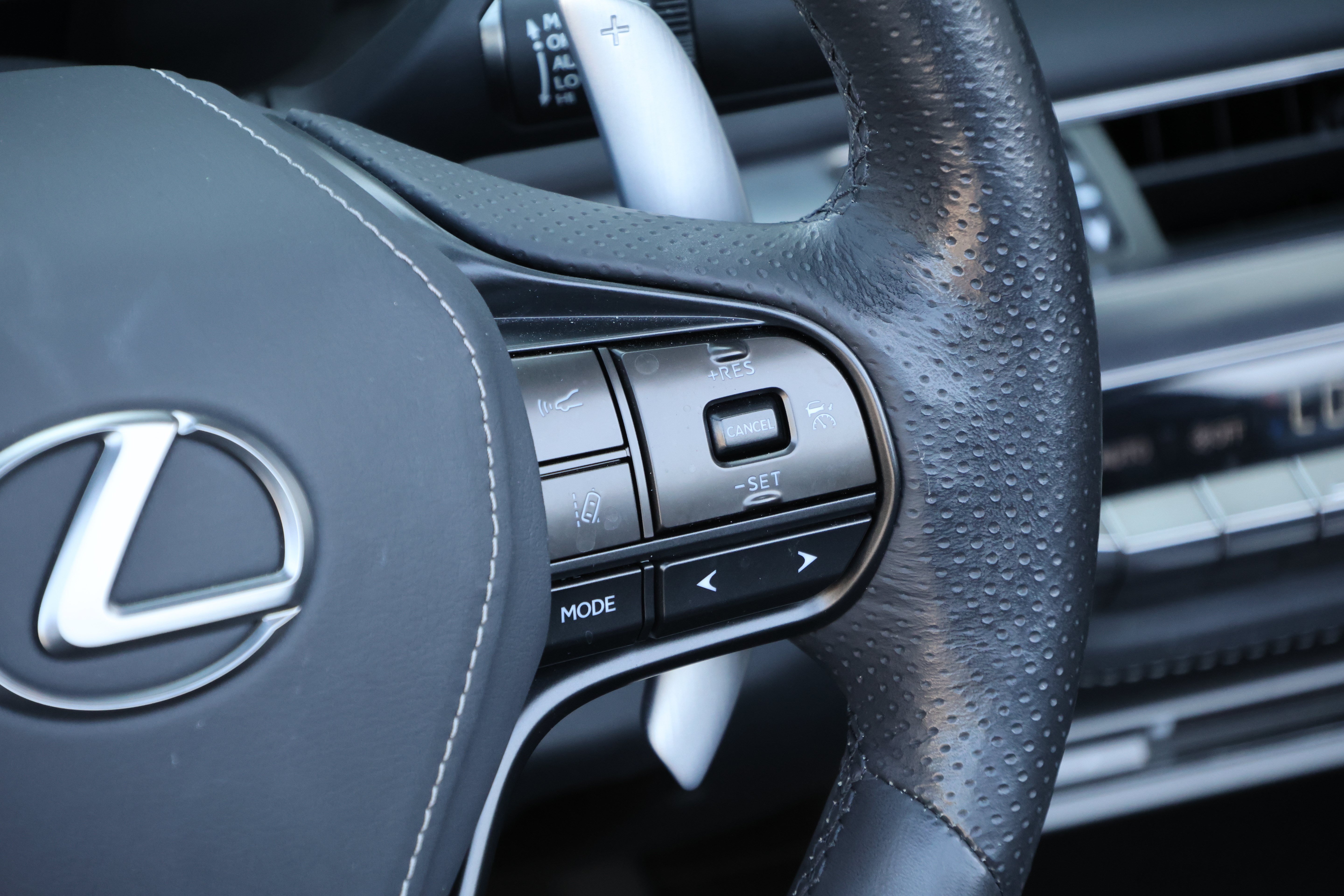 Used 2021 Lexus LC 500 Convertible w/ Touring Package RWD image 21