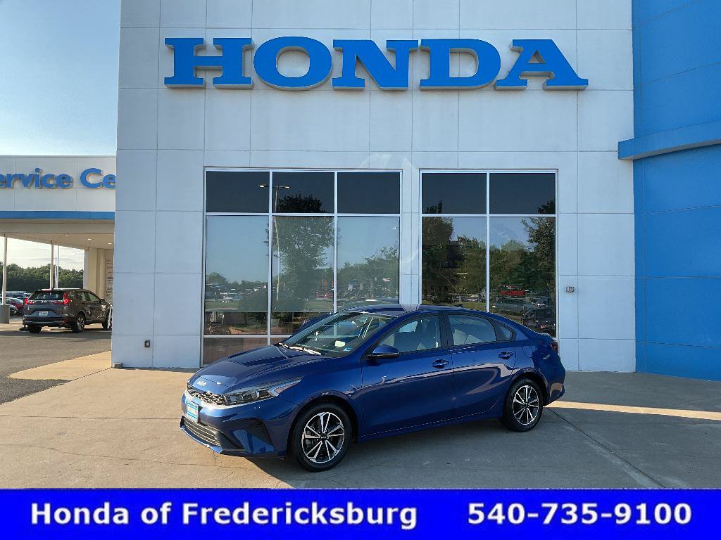 Used 2023 Kia Forte LXS w/ LXS Technology Package FWD image 1