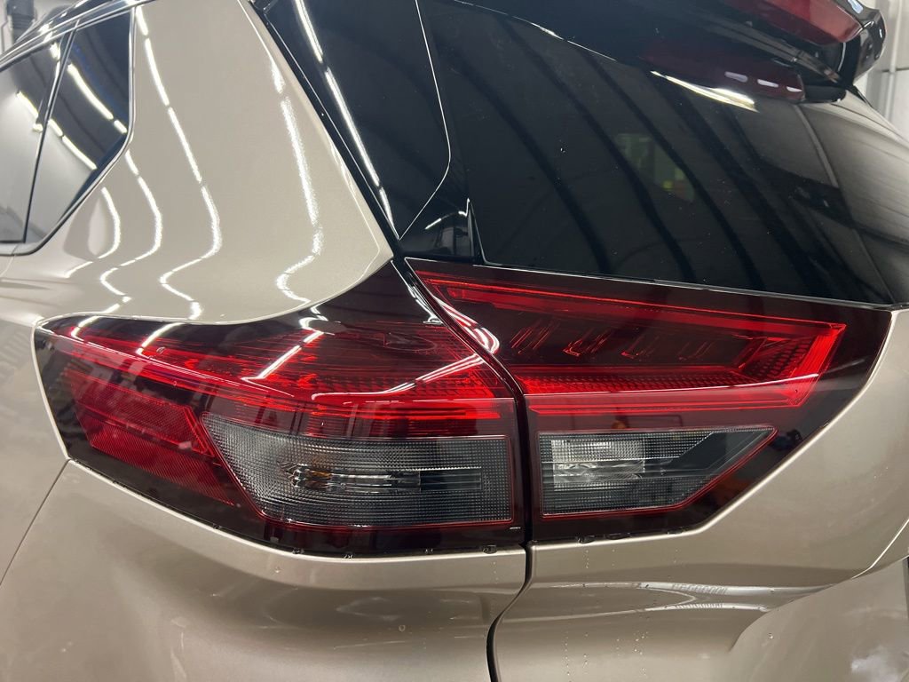 New 2026 Nissan Rogue Platinum w/ Platinum Premium Package image 18