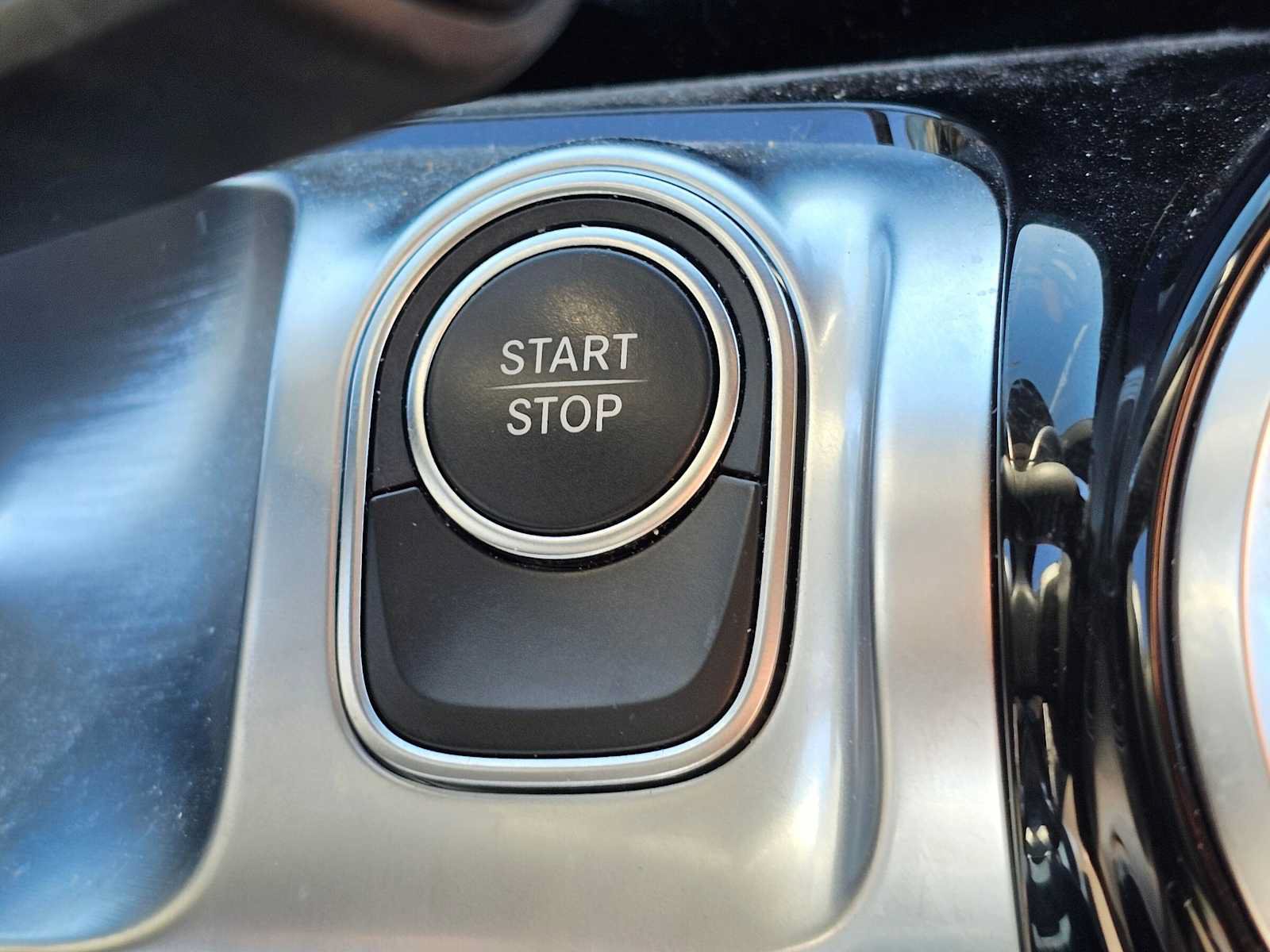 Used 2024 Mercedes-Benz EQB 250+ image 31